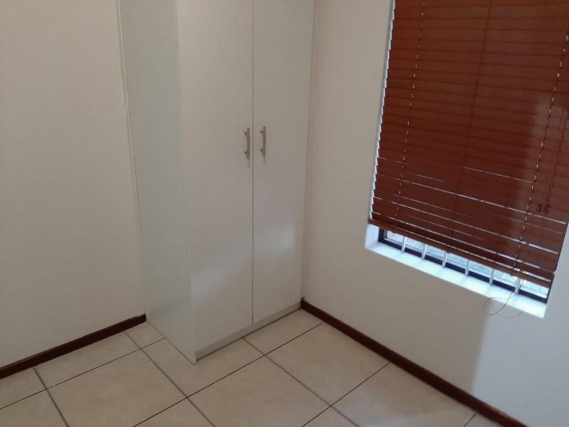 2 Bedroom Property for Sale in Parow North Western Cape